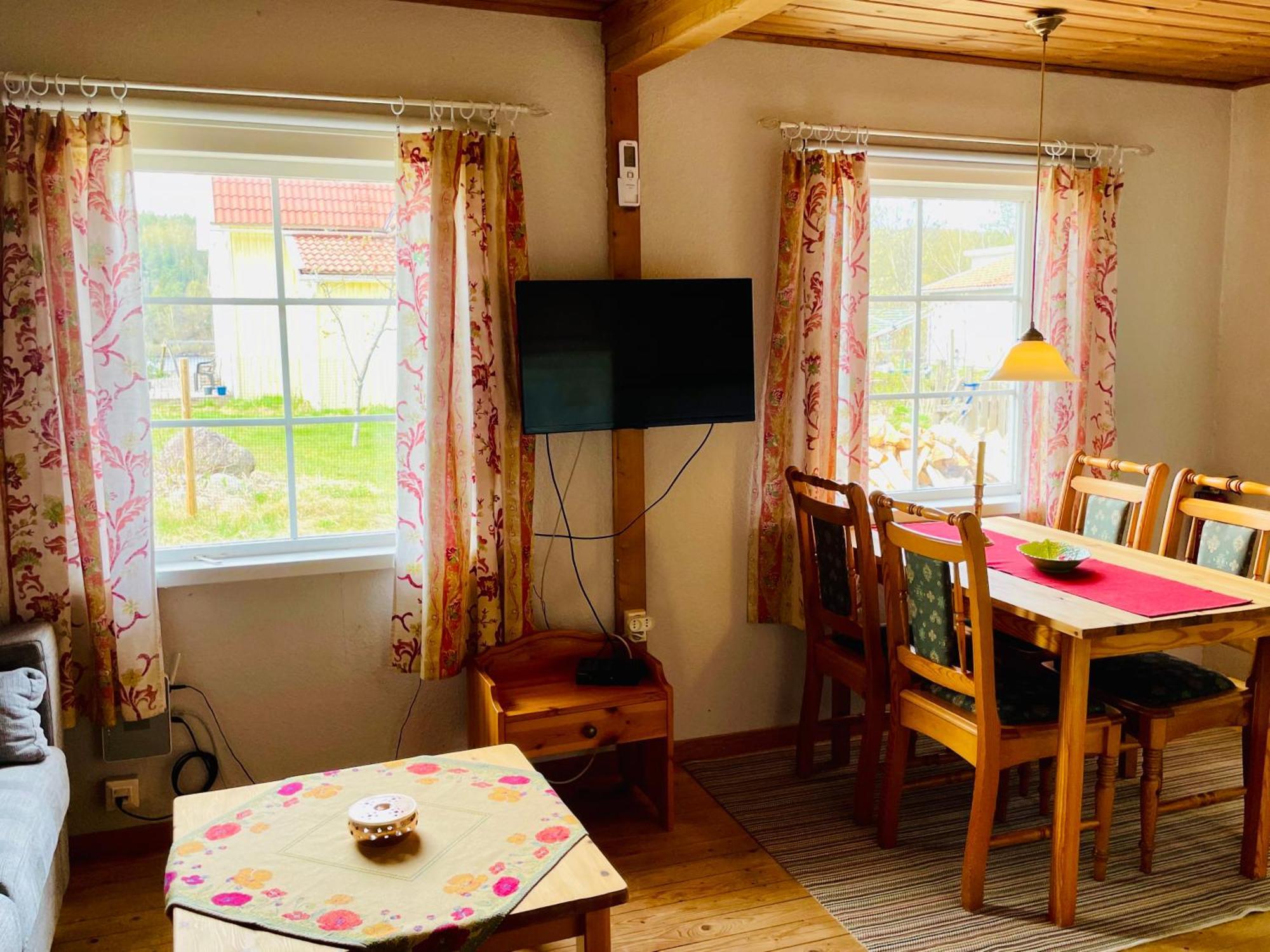 Viken - Cottage By Dalslands Canal Dals Långed 外观 照片